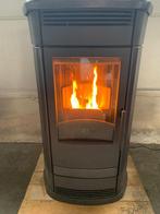 Pelletkachel 12 kw gietijzeren met Kermamiek, Huis en Inrichting, Ophalen, Gebruikt, Vrijstaand, Pelletkachel