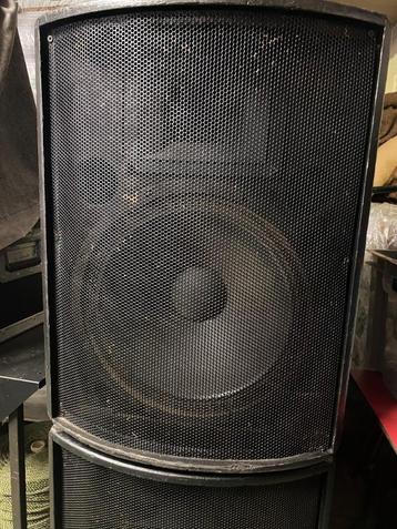 luidsprekers 2x350 watt rms beschikbaar voor biedingen