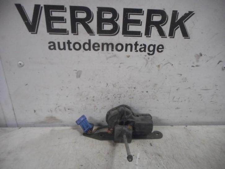 ESSUIE PHARES MOTEUR DROIT Saab 9-3 I (YS3D), Autos : Pièces & Accessoires, Vitres & Accessoires, Saab, Utilisé