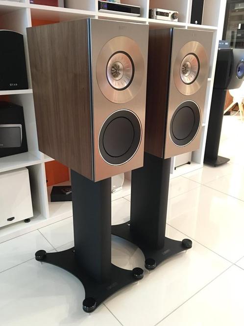 KEF Reference 1 Walnut „Gezaghebbend en uitstekend uitgebala, Audio, Tv en Foto, Luidsprekerboxen, Zo goed als nieuw, Front, Rear of Stereo speakers