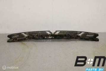 Achterbumper geleider VW Tiguan Allspace 5NN807863 beschikbaar voor biedingen