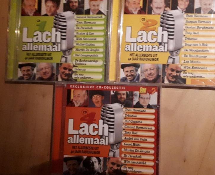 3 x CD * Lach Allemaal- Het Allerbeste uit 40 j. Radiohumor, CD & DVD, CD | Humour & Cabaret, Comme neuf, Envoi
