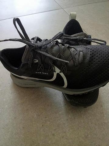 Basket nike trail taille 36,5 beschikbaar voor biedingen
