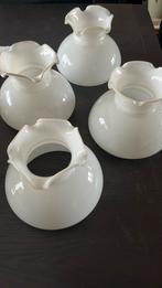4 lampenkapjes voor luster 14 cm  ø in wit porselein, Ophalen of Verzenden, Zo goed als nieuw, Wit