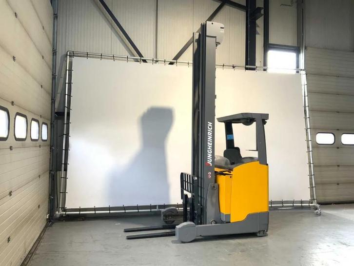Jungheinrich ETV 216 (bj 2018), Zakelijke goederen, Machines en Bouw | Heftrucks en Intern transport, Reachtruck, Elektrisch, 1000 tot 2000 kg