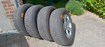 Jantes et pneus hiver, Autos : Pièces & Accessoires, Pneus & Jantes, Pneus et Jantes, Pneus hiver, Véhicule de tourisme, 17 pouces