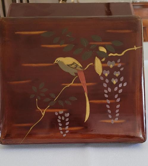AZIATISCHE HANDGESCHILDERDE SNUISTERIJDOOS, Antiek en Kunst, Curiosa en Brocante, Ophalen of Verzenden
