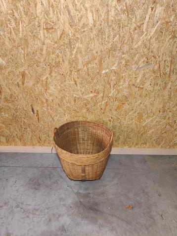 Panier en osier avec renfort en bois - décoratif, Keukies Shop, Osier, Warandestraat 51, Nazareth, Enlèvement