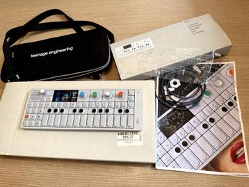 Teenage Engineering OP-1 synthesizer beschikbaar voor biedingen