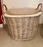 Grote rieten mand met afneembare doek, Huis en Inrichting, Ophalen, Mand, Zo goed als nieuw, Riet