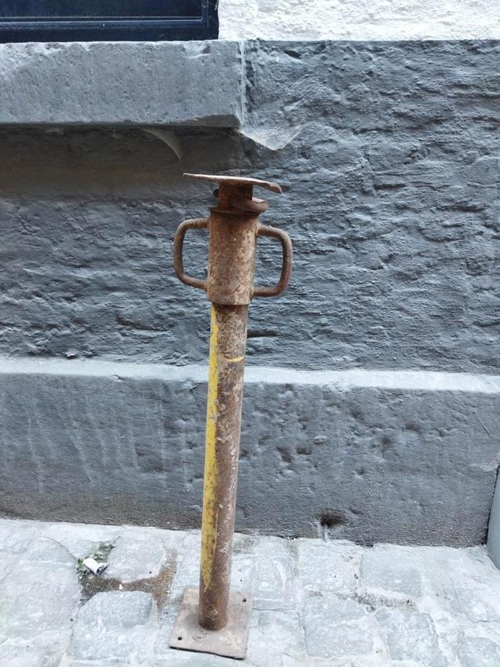 10 Etançons 70-120, Bricolage & Construction, Échafaudages, Utilisé, Autres types, Moins de 2 mètres, Enlèvement