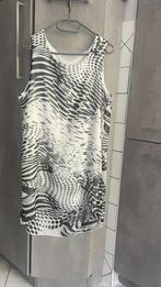 Nieuwe jurk met print wit zwart XL, Kleding | Dames, Jurken, Boutique parisienne, Ophalen of Verzenden, Nieuw, Overige kleuren