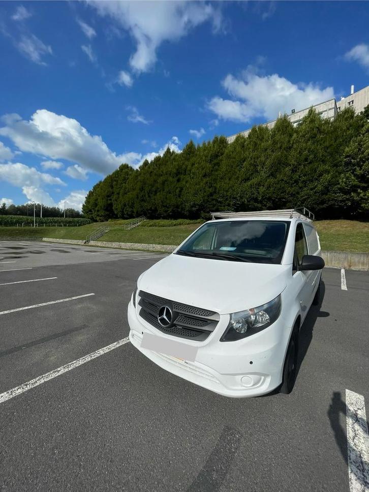 Mercedes vito 2.2L  4 matic, Auto's, Bestelwagens en Lichte vracht, Particulier, 4x4, ABS, Adaptive Cruise Control, Airbags, Airconditioning