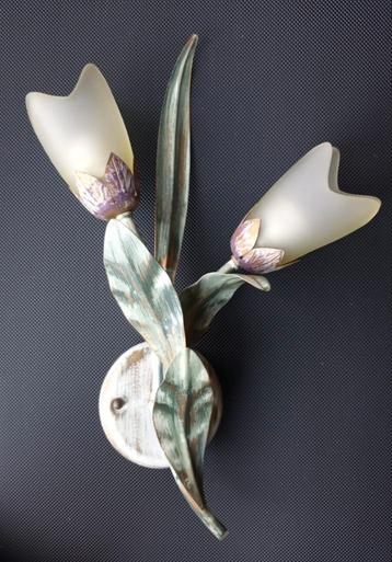 Mooie tulpen wandlamp in pasteltinten 