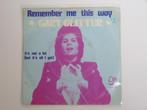 Gary Glitter Remember Me This Way 7" 1974, Cd's en Dvd's, Vinyl Singles, Rock en Metal, Gebruikt, Ophalen of Verzenden, 7 inch