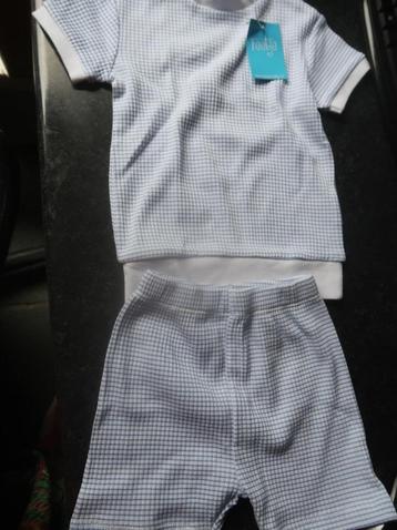babykledij 86 Feetje nieuw beschikbaar voor biedingen