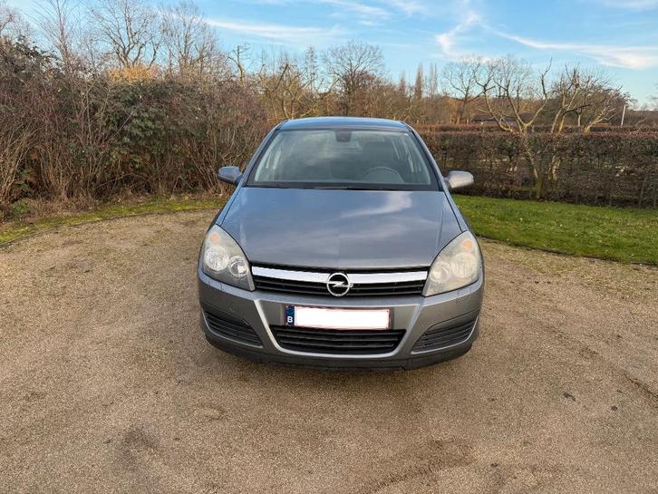 OPEL ASTRA H Enjoy 1.4 16V 5drs, Auto's, Opel, Particulier, Astra, ABS, Airbags, Airconditioning, Boordcomputer, Centrale vergrendeling