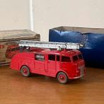 DINKY TOYS 555 FIRE ENGINE WITH EXTENDING LADDER BOXED, Hobby & Loisirs créatifs, Voitures miniatures | 1:50, Comme neuf, Dinky Toys