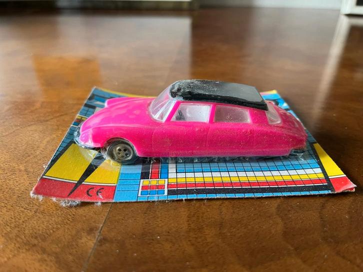 Modèle de voiture Citroën DS KDN - Norev, Hobby & Loisirs créatifs, Voitures miniatures | 1:43, Comme neuf, Voiture, Norev, Enlèvement ou Envoi