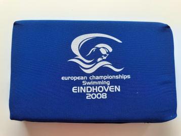 2 stoelkussentjes EK Zwemmen Eindhoven 2008 beschikbaar voor biedingen