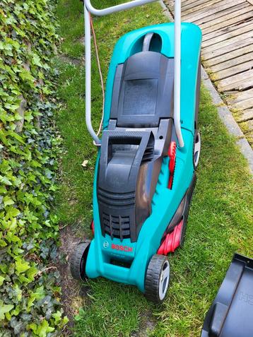 grasmaaier / grasmachine bosch rotak 34 (elektrisch), Tuin en Terras, Ophalen, Gebruikt