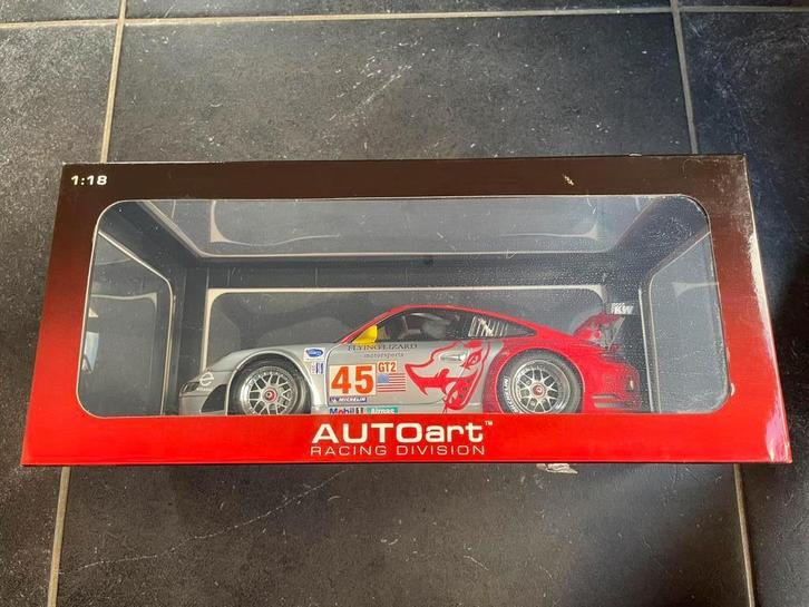 AUTOart 1/18 Porsche 997 GT3 RSR Flying Lizard #45 ALMS 2007, Hobby en Vrije tijd, Modelauto's | 1:18, Nieuw, Auto, Autoart, Ophalen of Verzenden