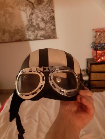 Brommer helm retro beschikbaar voor biedingen