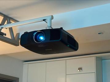 Projecteur laser Epson LS12000B 4K Pro-UHD - Comme neuf 115h, Epson, Comme neuf, Enlèvement, Ultra HD (4K)