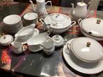 nog wat oud servies liggen, Antiek en Kunst, Antiek | Servies compleet, Ophalen