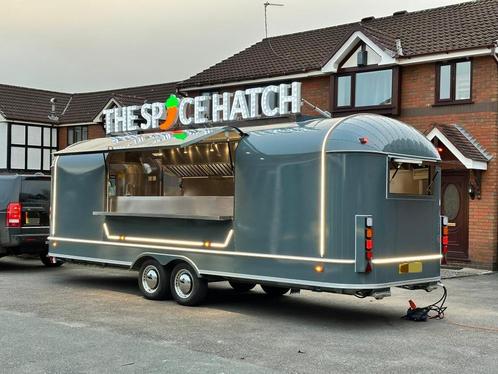 remorque food truck foodtrailer Airstream 6.8M, Zakelijke goederen, Stock en Retail | Verkoopwagens, Ophalen of Verzenden
