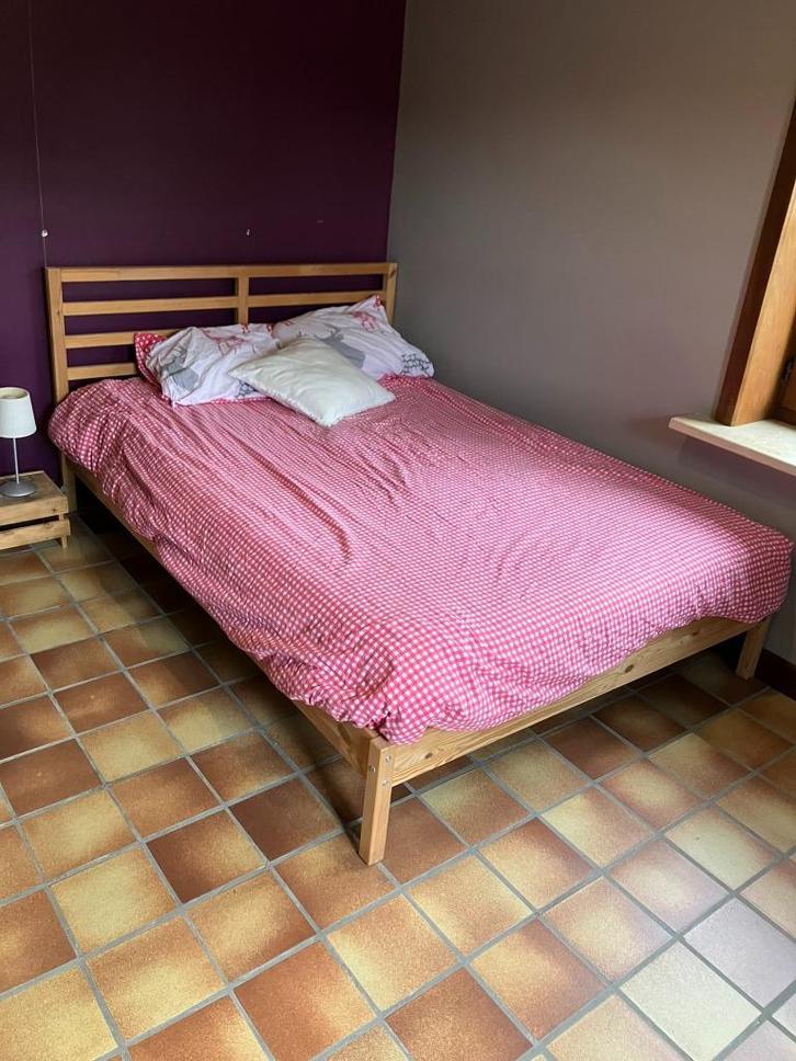 Bed Ikea, Huis en Inrichting, Slaapkamer | Bedden, Nieuw, Twijfelaar, 140 cm, 200 cm, Hout, Beige, Ophalen