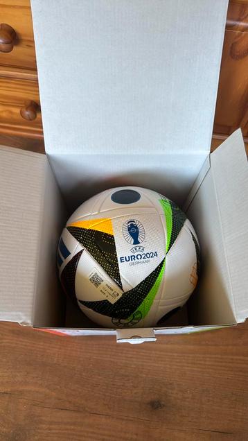 Ballon officiel euro 2024 beschikbaar voor biedingen