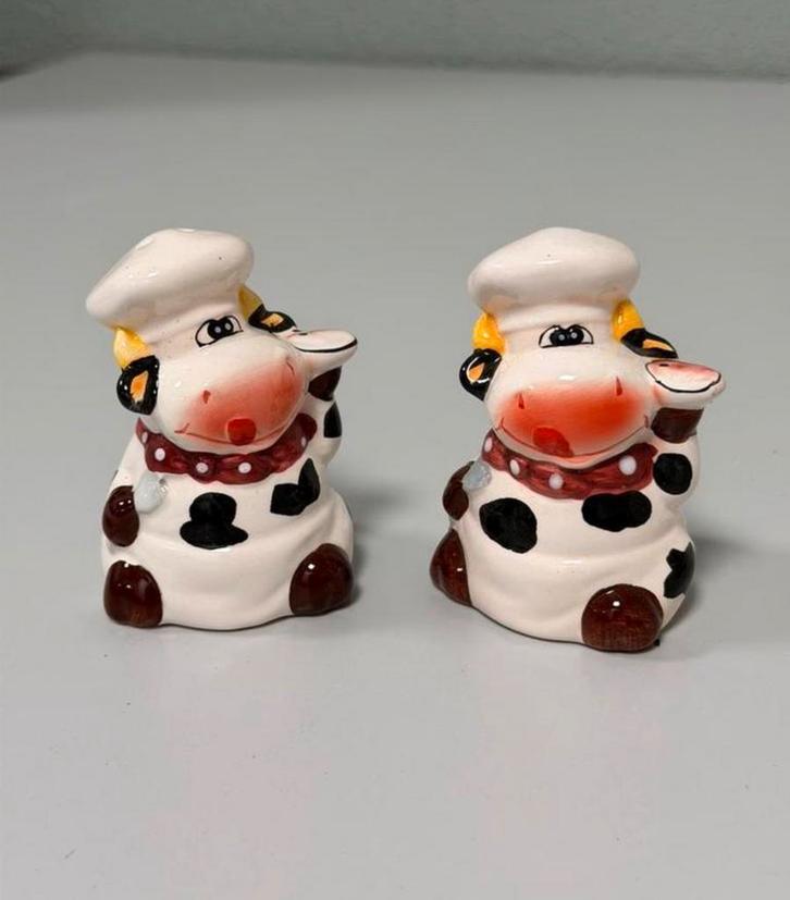 Vintage porselein porseleinen peper en zout stel koe koeien, Antiek en Kunst, Antiek | Servies los, Ophalen of Verzenden
