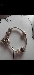 Bracelet Pandora met goud, Bijoux, Sacs & Beauté, Colliers, Comme neuf, Enlèvement ou Envoi