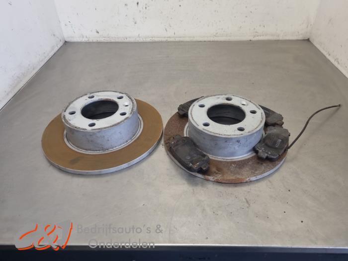 Disque de frein arrière d'un Renault Master, Autos : Pièces & Accessoires, Freins & Transmission, Renault, Utilisé, 3 mois de garantie