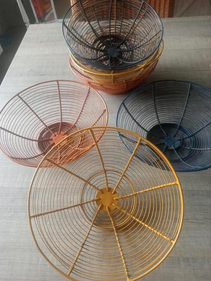 Gevlochten ijzeren draad mandjes Vintage Retro, Huis en Inrichting, Woonaccessoires | Overige, Zo goed als nieuw, Ophalen of Verzenden