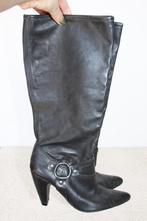 Magnifiques bottes en cuir Via Uno s20 (taille 40) €35, -, Vêtements | Femmes, Comme neuf, Bottes hautes, Via Uno, Noir