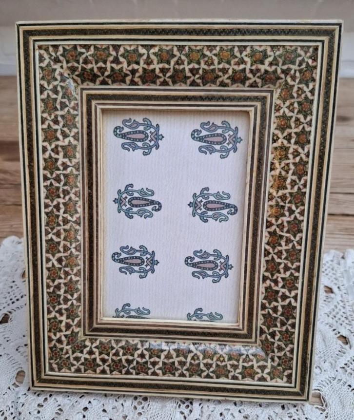 Perzisch Khatam Kari fotolijstje, staand, Antiek en Kunst, Curiosa en Brocante, Ophalen of Verzenden