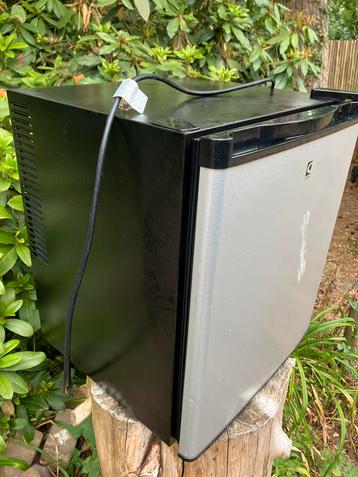 Mini/ camping koelkast beschikbaar voor biedingen