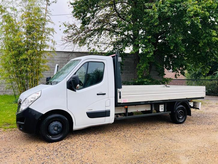 Opel Movano, Auto's, Bestelwagens en Lichte vracht, Particulier, Opel, Diesel, Euro 6, 2 deurs, Handgeschakeld, Wit, Zwart, Leder