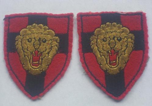 Paire insignes en tissu brodé 4ème division infanterie belge, Collections, Objets militaires | Seconde Guerre mondiale, Armée de terre