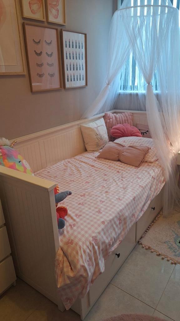 Bed + matras,kledingkast,ladekast en bureau.., Kinderen en Baby's, Kinderkamer | Complete kinderkamers, Ophalen