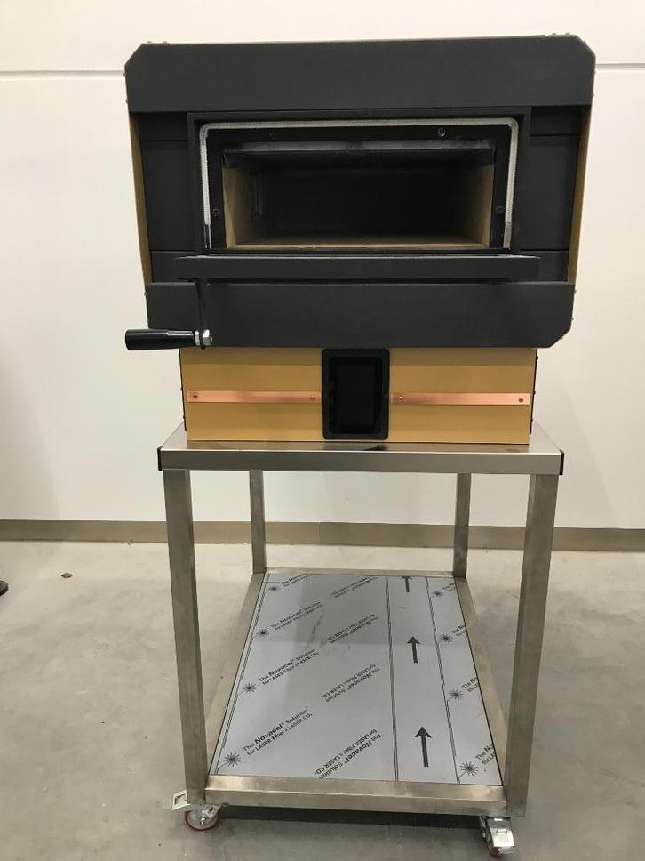 Four Electrique IZZO, Elektronische apparatuur, Overige elektronische apparatuur, Nieuw, Ophalen of Verzenden