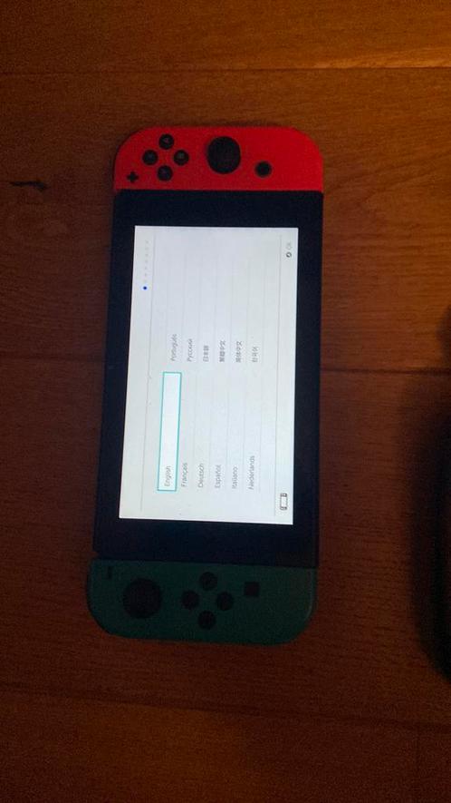Nintendo switch + dix jeux, Consoles de jeu & Jeux vidéo, Consoles de jeu | Nintendo Switch, Comme neuf, Enlèvement