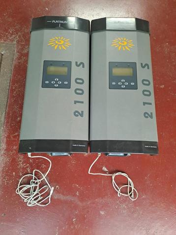 2 omvormers Platinim 2100S, Doe-het-zelf en Bouw, Ophalen, Gebruikt