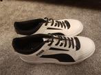 Chaussures Puma blanches & noires – Très bon état, Comme neuf