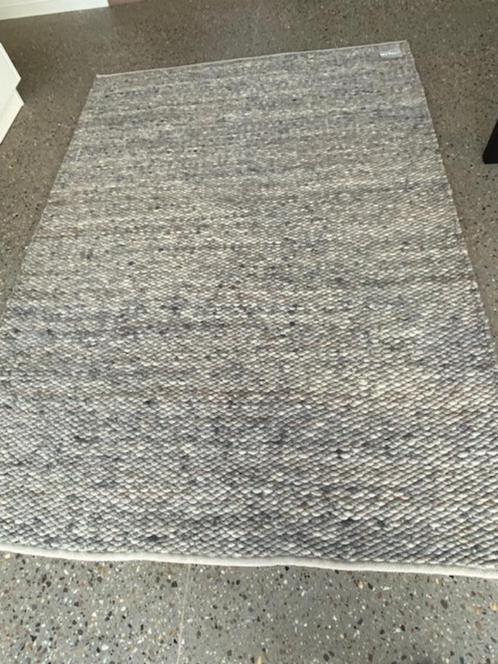 modern wollen 'noppen' tapijt, Huis en Inrichting, Stoffering | Tapijten en Vloerkleden, Zo goed als nieuw, 100 tot 150 cm, 200 cm of meer