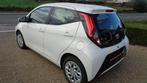 Toyota Aygo X PLAY + AIRCO (bj 2019), Auto's, Toyota, 4 zetels, Stof, Gebruikt, Wit