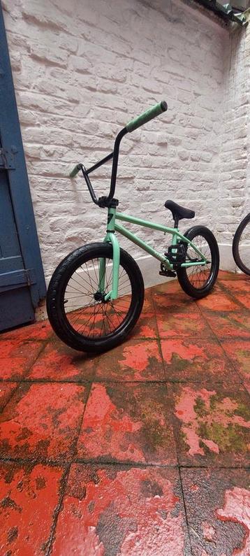 Echange ou a vendre Bmx kush 2  freestyle  beschikbaar voor biedingen