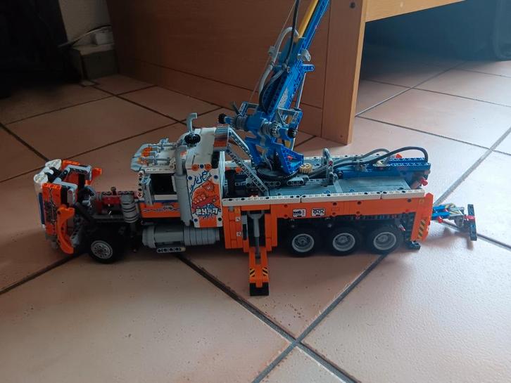 Lego Technic 42128 Heavy-Duty Tow Truck, Kinderen en Baby's, Speelgoed | Duplo en Lego, Zo goed als nieuw, Lego, Ophalen